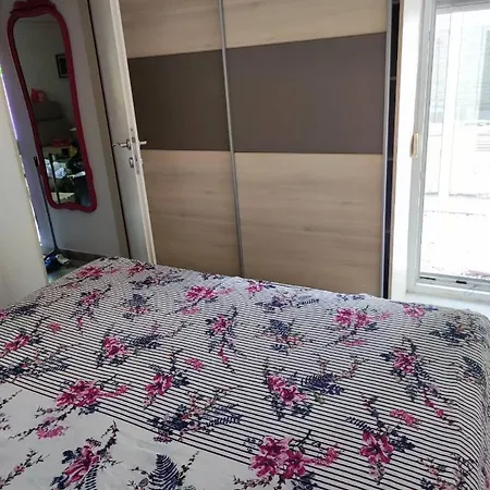 Klm Apartment *