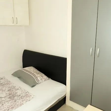 Klm Apartment *