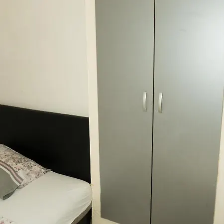 Klm Apartment *